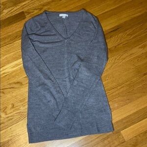 V neck sweater
